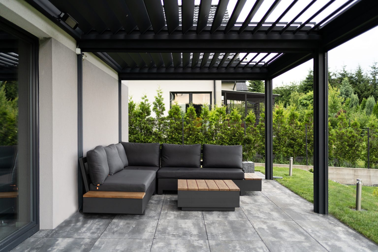 Lamellendak met loungeset